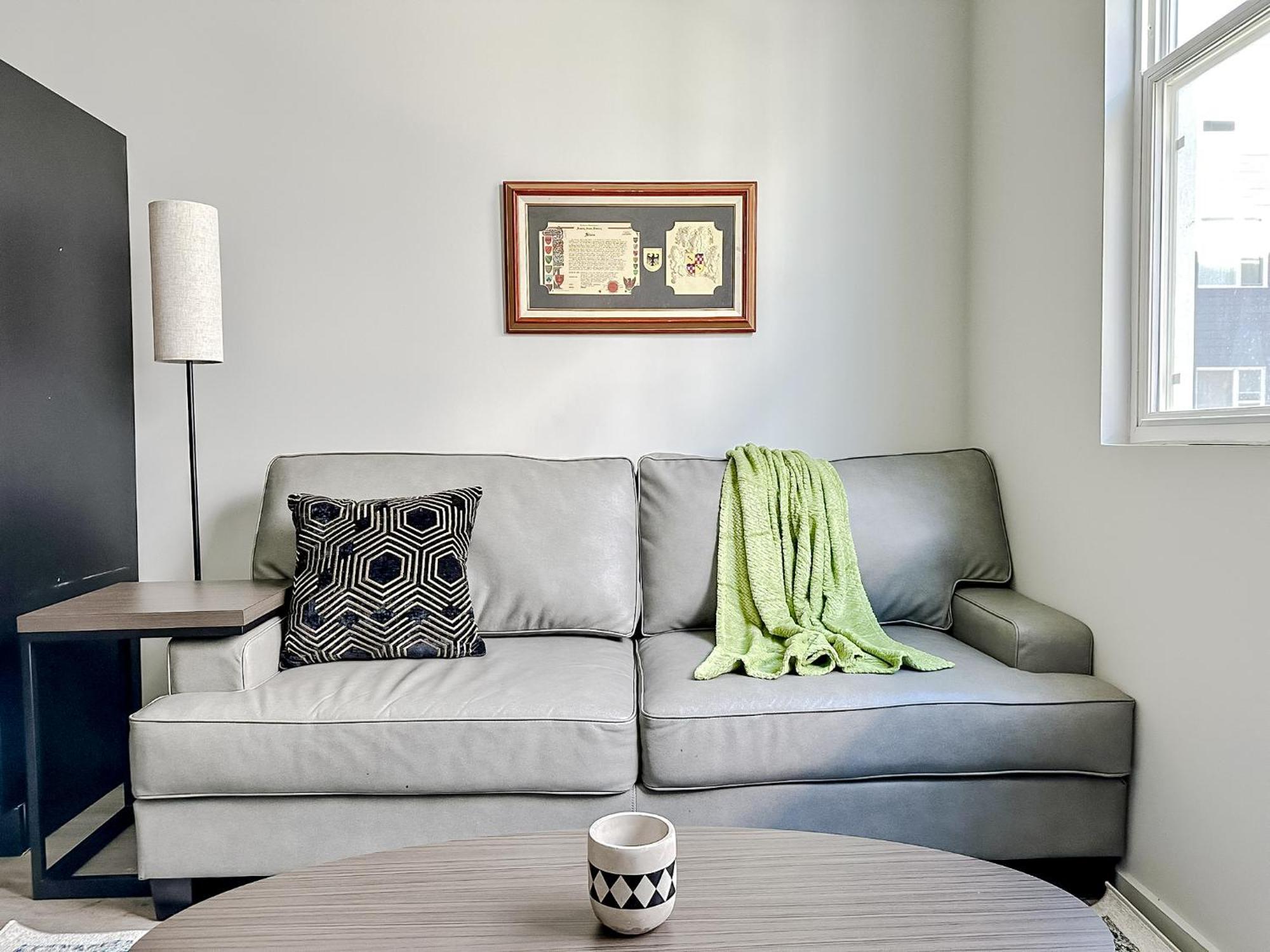 Sleepover 1Bd 1Ba Omaha Apartments Εξωτερικό φωτογραφία