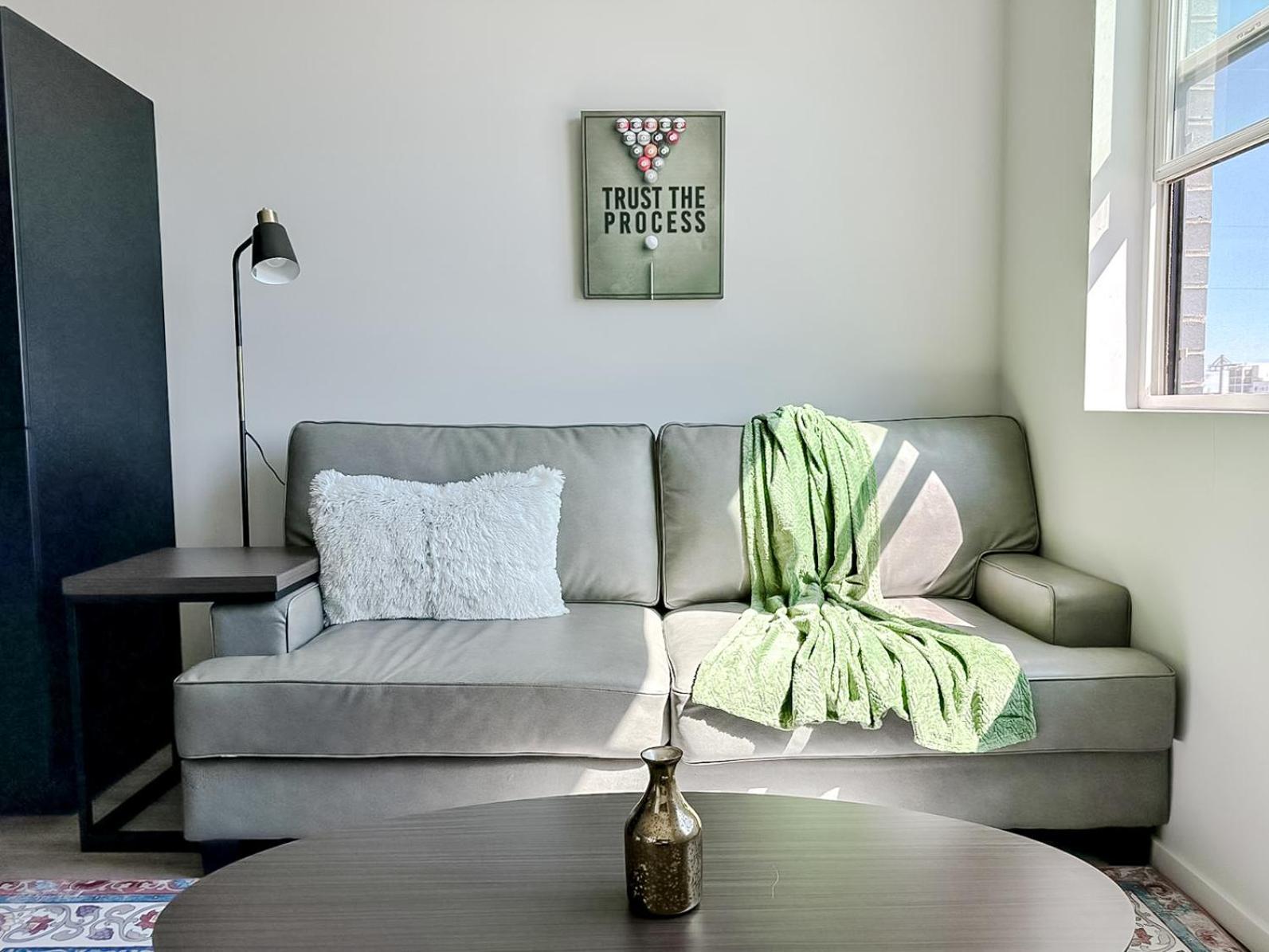 Sleepover 1Bd 1Ba Omaha Apartments Εξωτερικό φωτογραφία