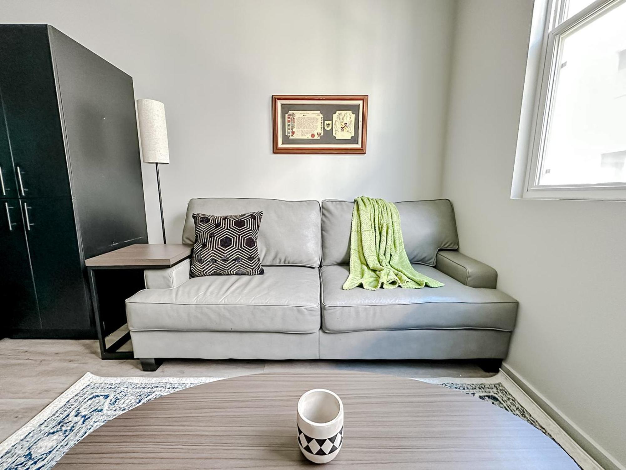 Sleepover 1Bd 1Ba Omaha Apartments Εξωτερικό φωτογραφία